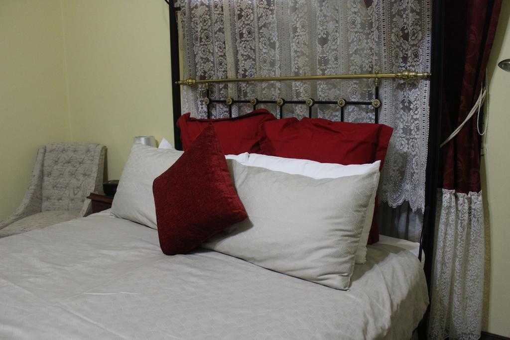 Warwick Settlers Inn Екстериор снимка