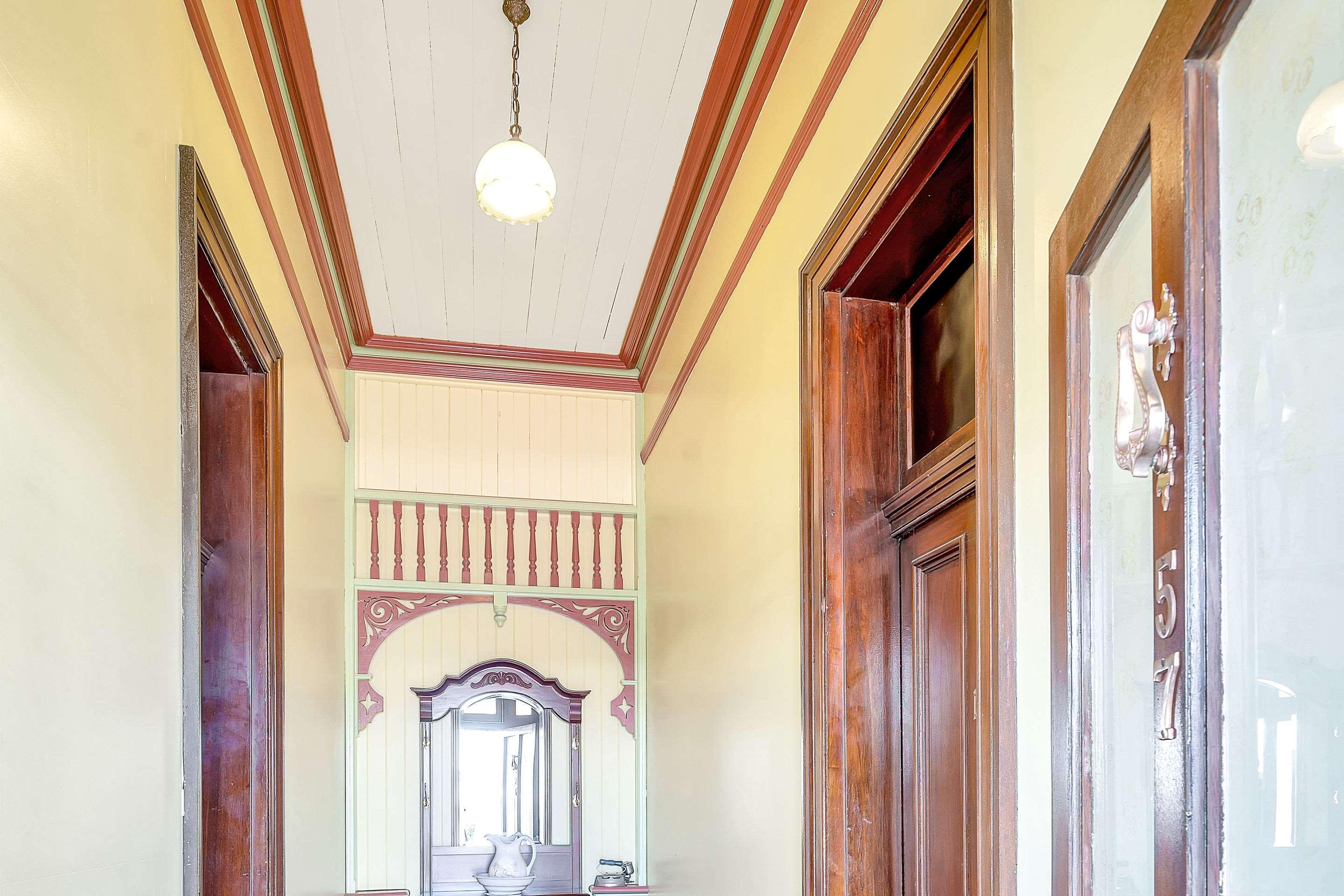 Warwick Settlers Inn Екстериор снимка