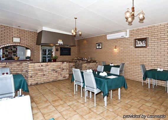 Warwick Settlers Inn Ресторант снимка